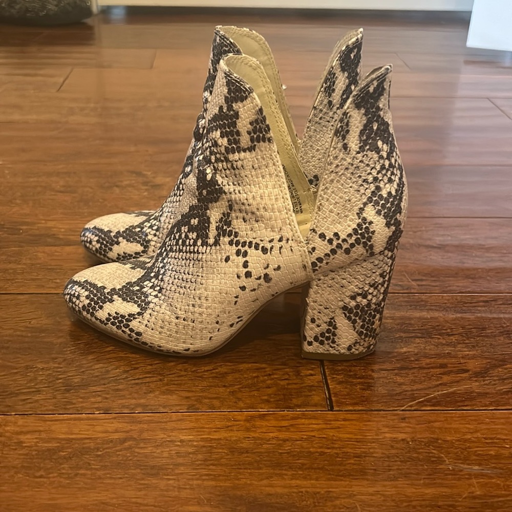 Steve Madden snake booties